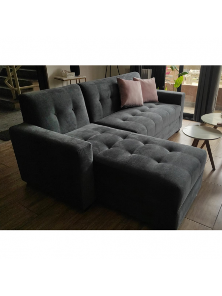 Seccional Gia en tela antifluido con 2 cojines decorativos