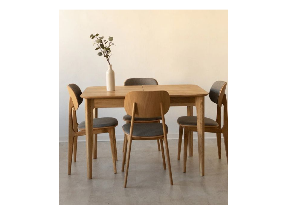 Comedor vintage Mariane de 4 sillas tapizado en tela chenille